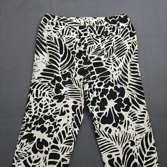 Talbots Hampshire Women 2 Black & White Textured Leaf Print Low Rise Ankle Pants - Picture 4 of 12